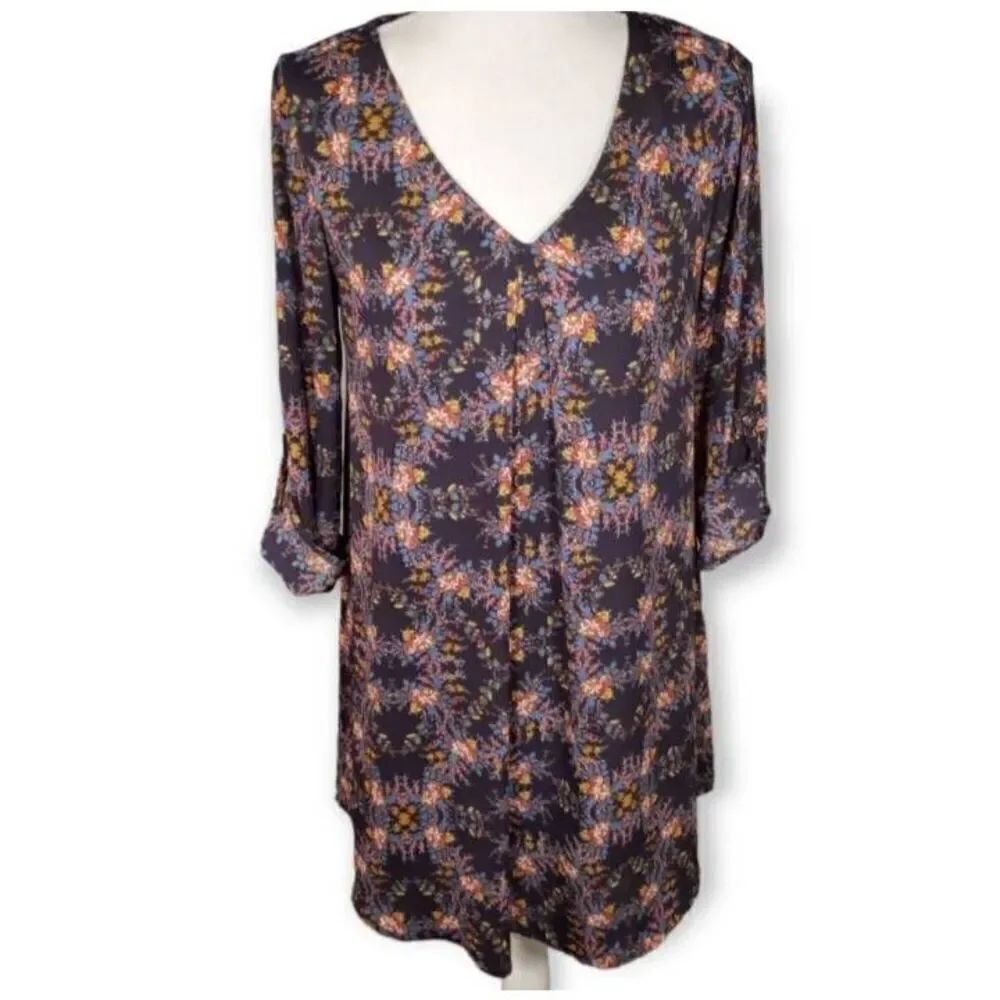 LUSH NAVY FLORAL SHIFT DRESS SZ.M EUC.